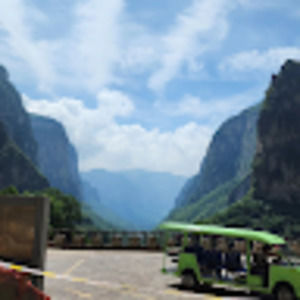 Meet your Posher, Yi